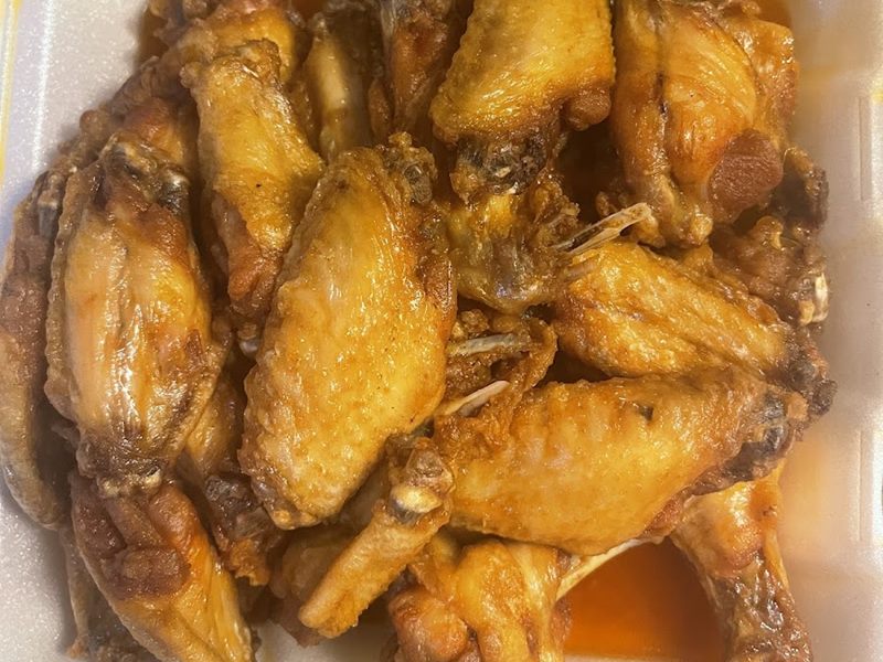 Wings-N-Things food